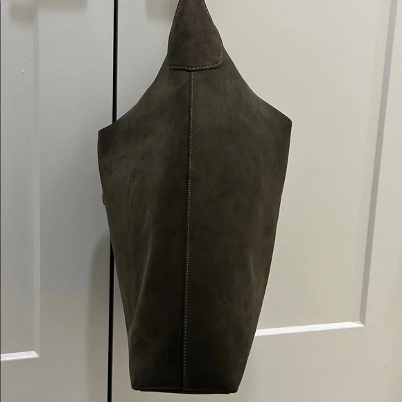 Coach (NWT) Brooklyn Shoulder Bag 39 in Brass/Olive Suede - Picture 8 of 17